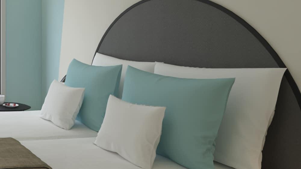 One Smart Hotel 4*