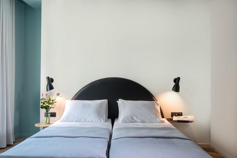 One Smart Hotel 4*